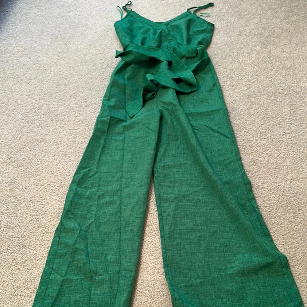 Elegant Green Jumpsuit